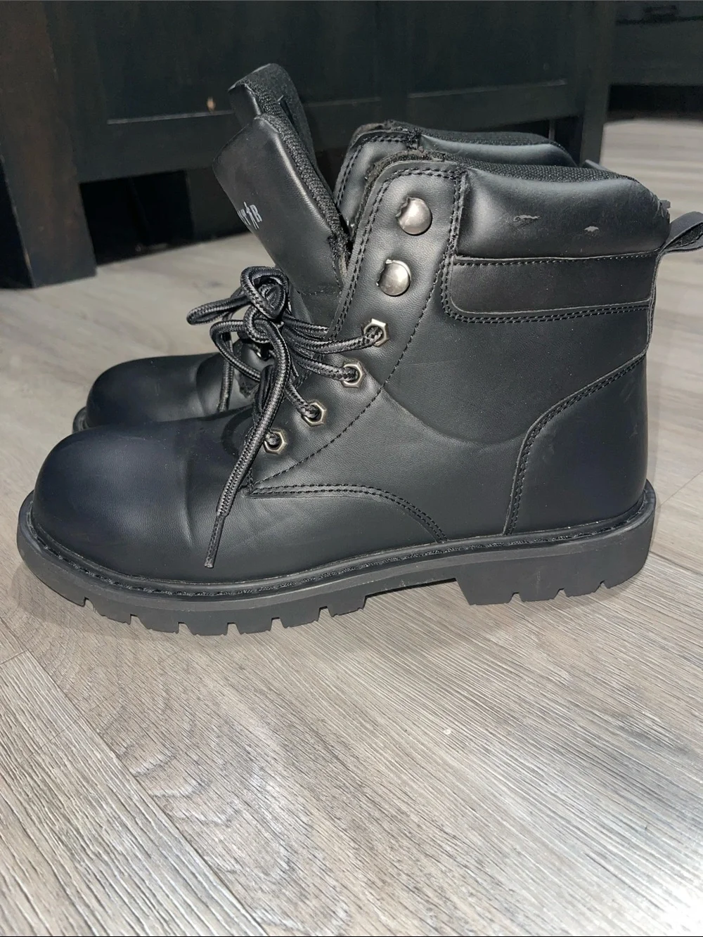 Men's Black Rugged Lace-Up Work Boots